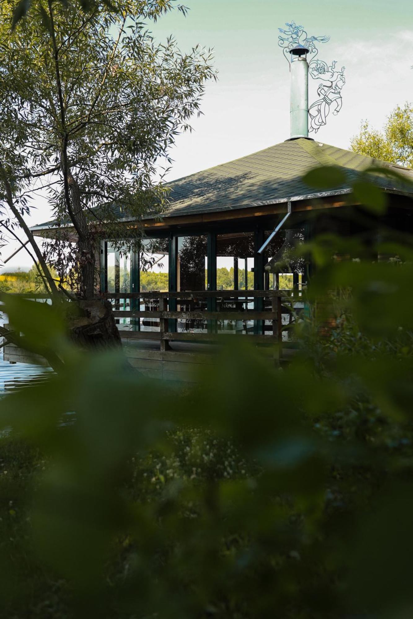 Hotel Orlinoye Gnezdo Subottsi Buitenkant foto